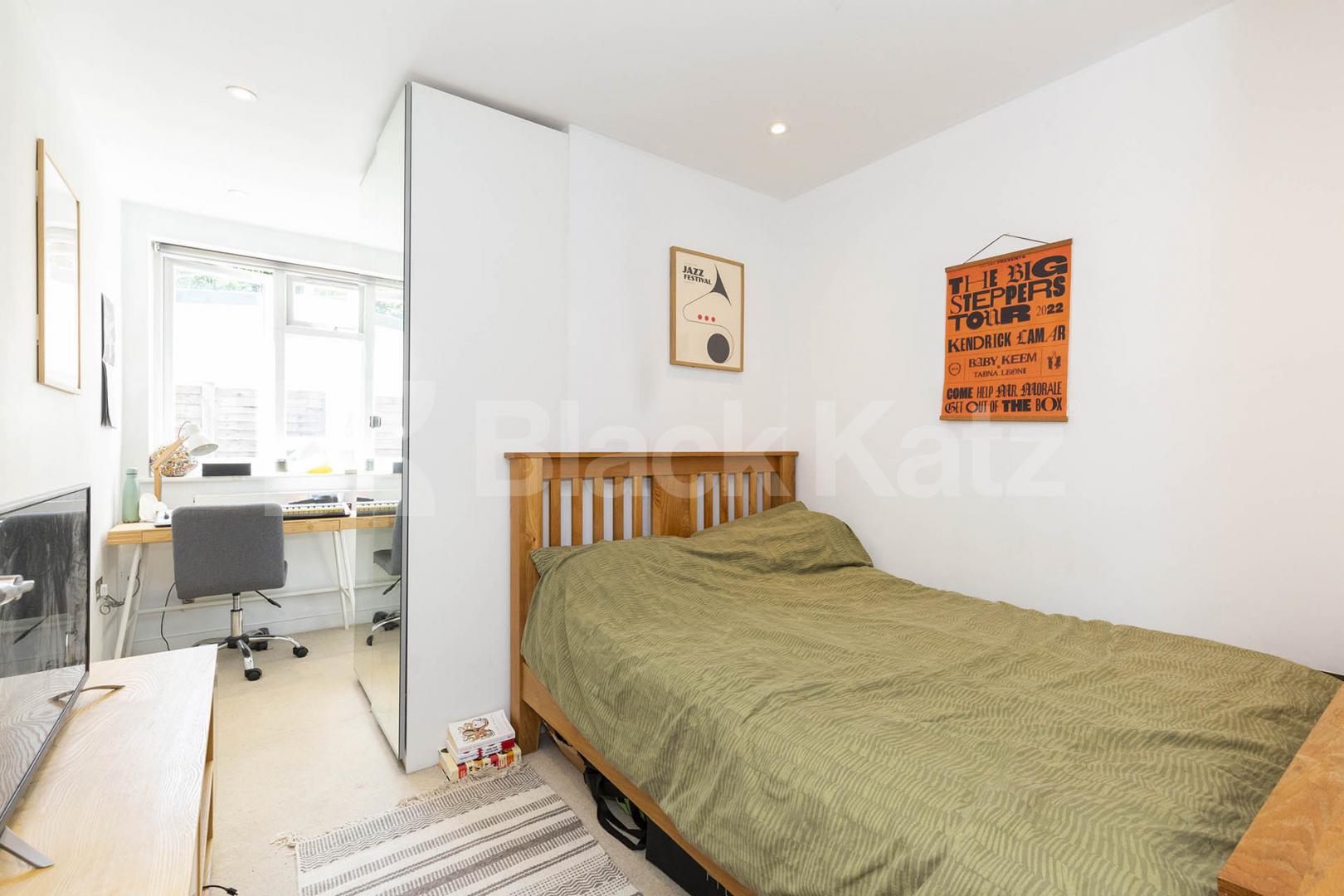 Bright 3 bedroom 2 bathroom property with large patio garden Avenue road, Seven Sisters